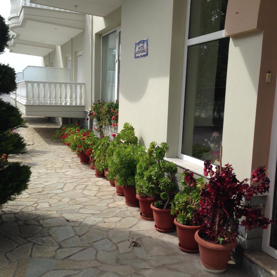 Hotel Akrogiali Korinos Luaran gambar